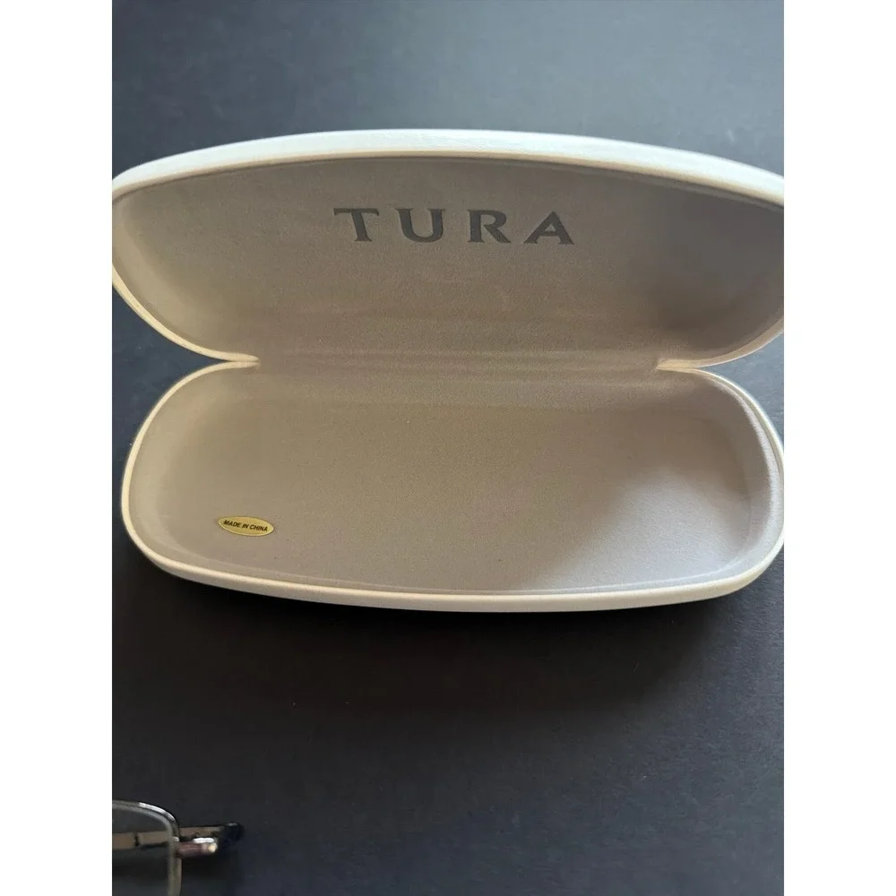 Tura White Clamshell‎ Eyeglasses Hard Magnetic Case Holder